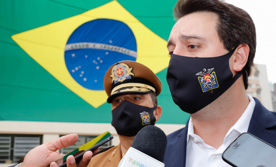 Governador entrega 15 novas viaturas para o Corpo de Bombeiros