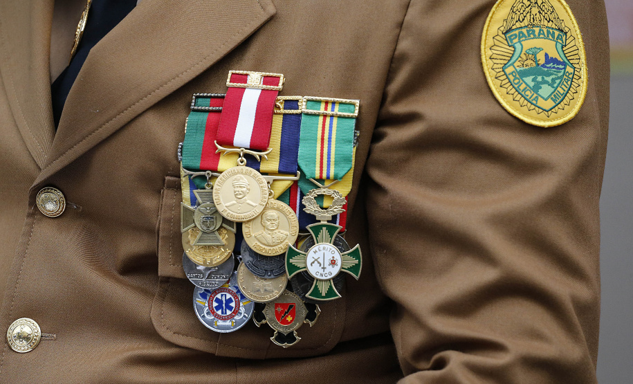 Governador entrega 15 novas viaturas para o Corpo de Bombeiros