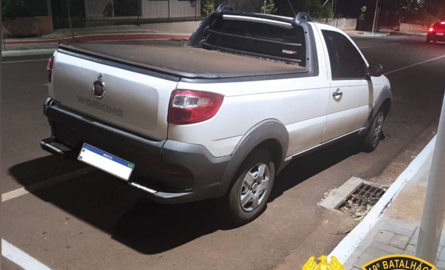 PM apreende 6,7 mil pacotes de cigarro, armas e até lancha no Oeste do estado