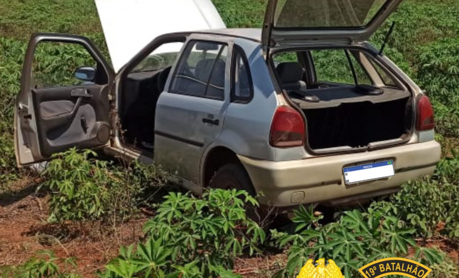 Veículos roubados e cigarros contrabandeados são apreendidos pela PM no Oeste pela Operação Metrópolis