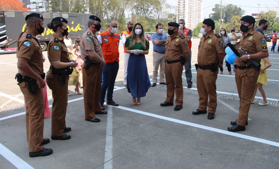 Polícia Militar doa quase 500 brinquedos a campanha Paraná Piá do Governo do Estado