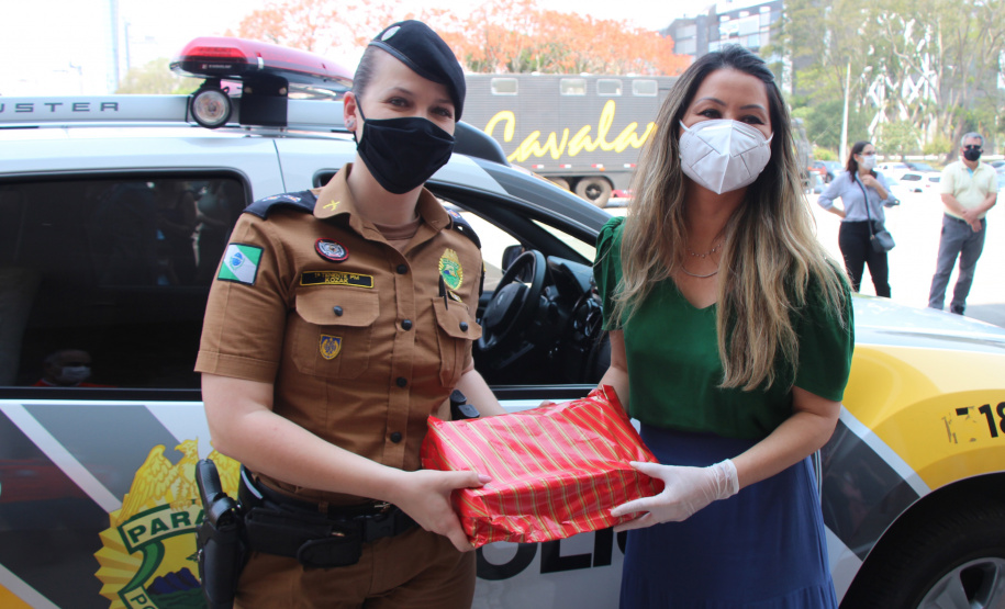 Polícia Militar doa quase 500 brinquedos a campanha Paraná Piá do Governo do Estado