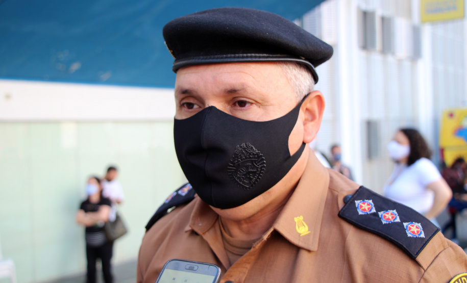 Banda da PM faz apresentação para pacientes do Hospital Pequeno Príncipe em comemoração ao Dia das Crianças