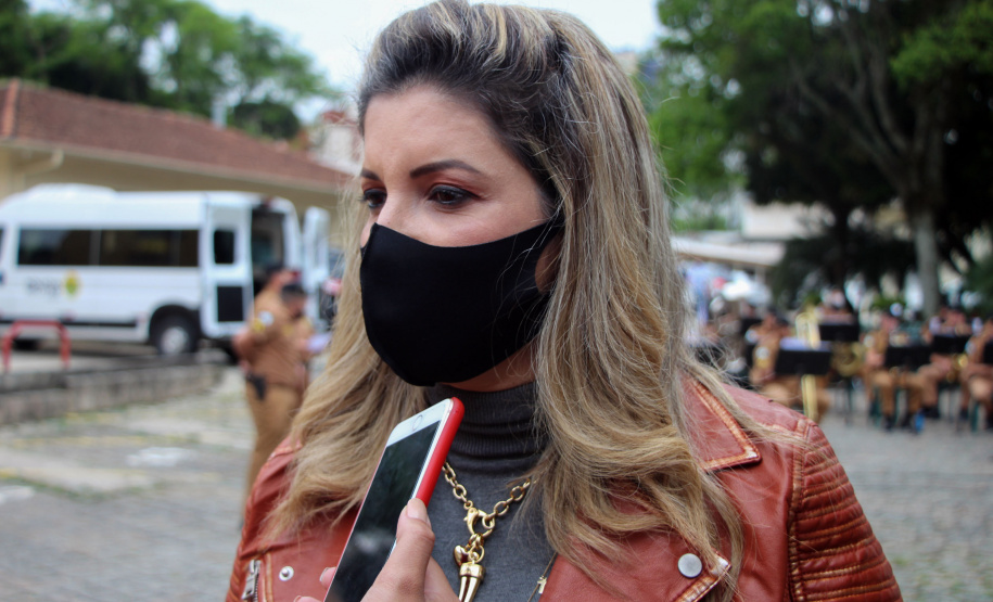 Banda de Música da PM faz apresentação em comemoração ao Dia do Professor em Curitiba