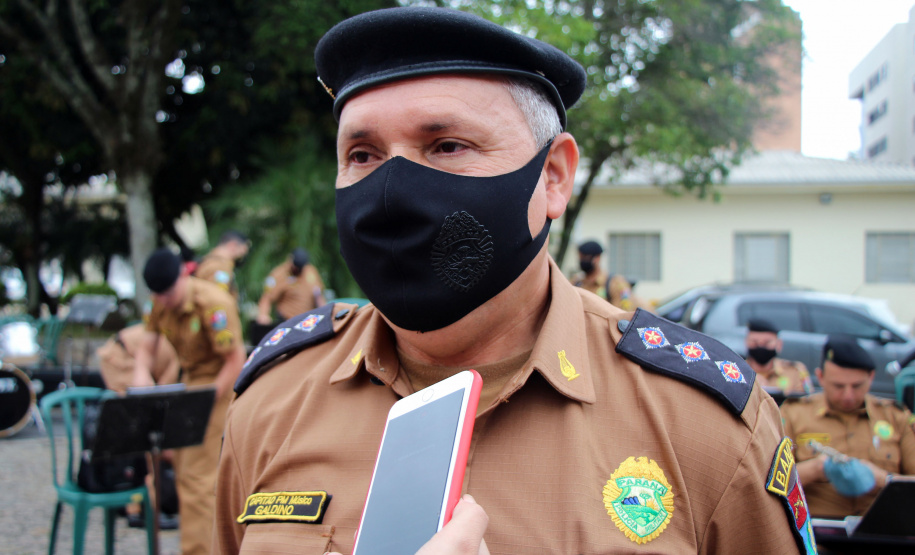 Banda de Música da PM faz apresentação em comemoração ao Dia do Professor em Curitiba