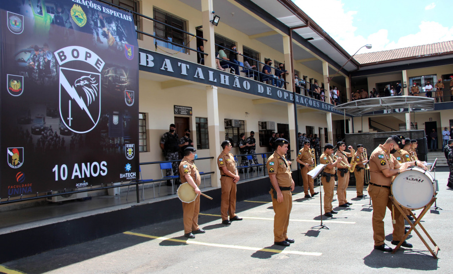 BOPE comemora 10 anos de criação com entrega de medalhas em Curitiba