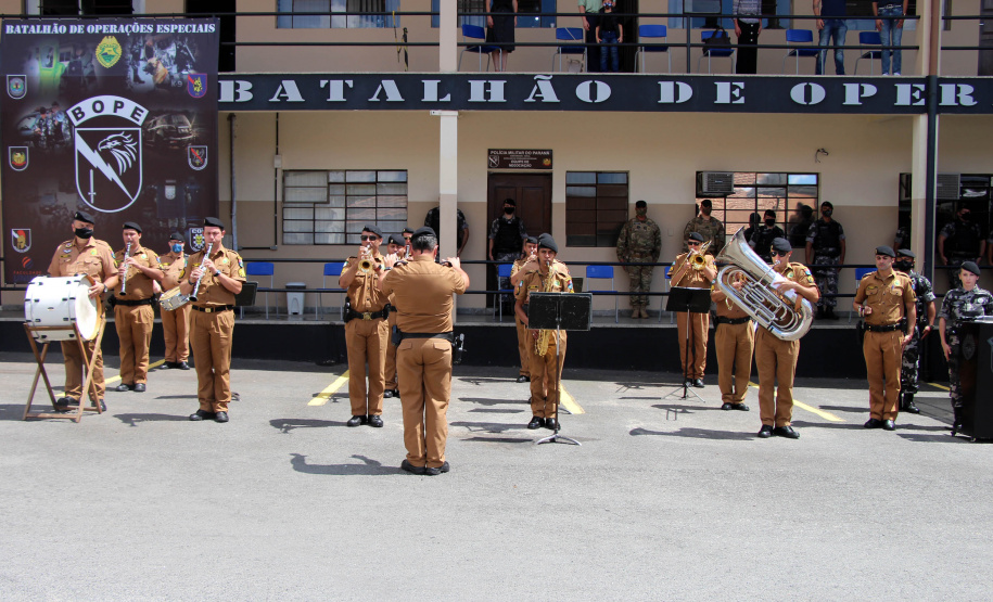 BOPE comemora 10 anos de criação com entrega de medalhas em Curitiba
