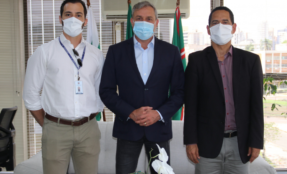 Secretário da Segurança Pública recebe deputados estaduais Michele Caputo e Ricardo Arruda