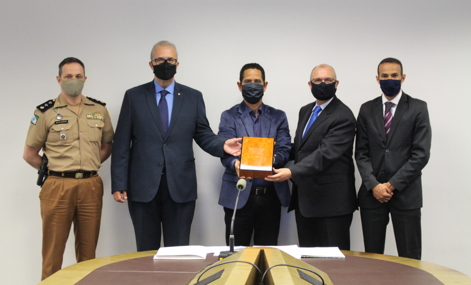 Projeto voluntário apresenta à Secretaria da Segurança resultados de atividades desenvolvidas com detentos do Paraná