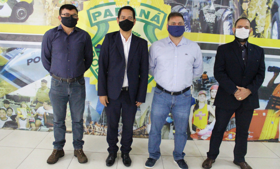 Em Maringá, Secretário da Segurança visita unidades da Polícia Militar e do Corpo de Bombeiros