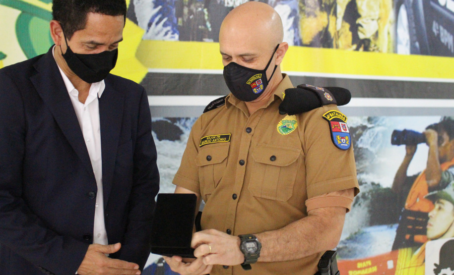 Em Maringá, Secretário da Segurança visita unidades da Polícia Militar e do Corpo de Bombeiros