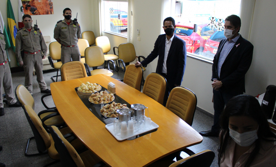 Em Maringá, Secretário da Segurança visita unidades da Polícia Militar e do Corpo de Bombeiros
