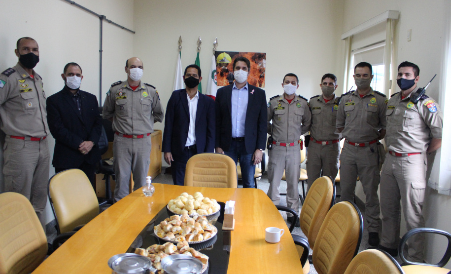 Em Maringá, Secretário da Segurança visita unidades da Polícia Militar e do Corpo de Bombeiros