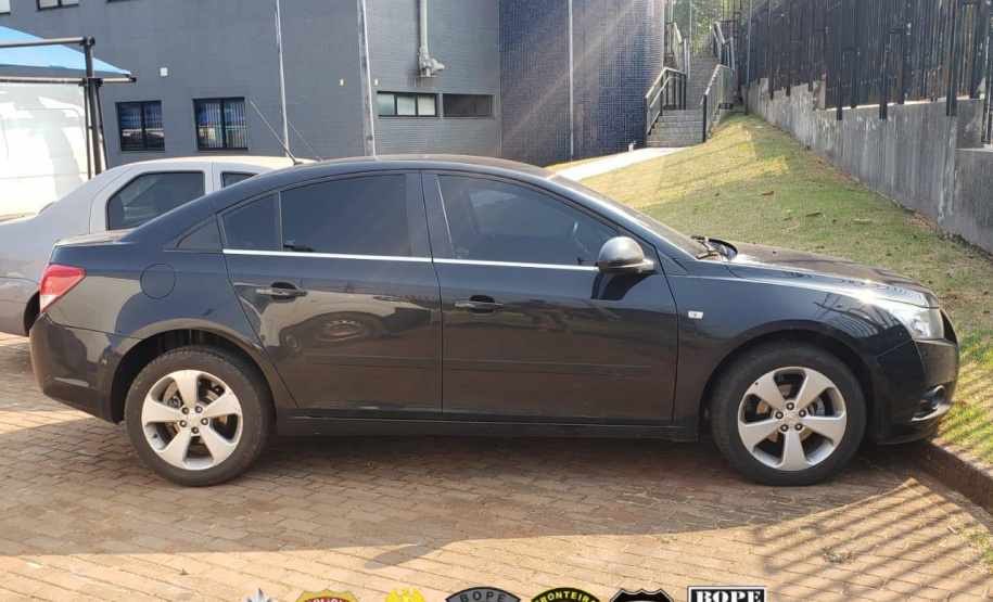 Meia tonelada de maconha e carreta com cigarros contrabandeados são apreendidos no Oeste do PR pela Operação Hórus