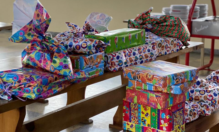 Campanha solidária promovida por PMs em rede social ajuda 71 famílias atendidas pela Equoterapia