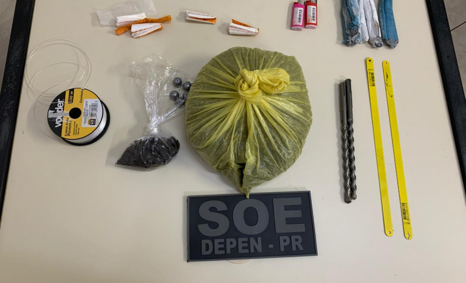 SOE apreende menor tentando arremessar drogas para dentro da PEF II