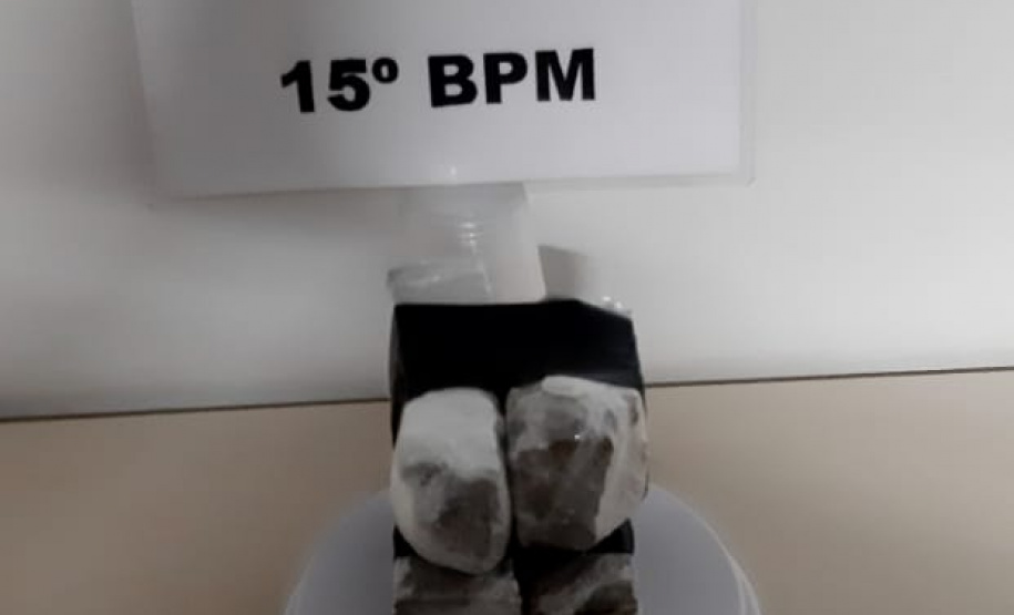 No Norte do estado, PM apreende 412 gramas de maconha, uma pistola e mais de R$ 49 mil em situações distintas