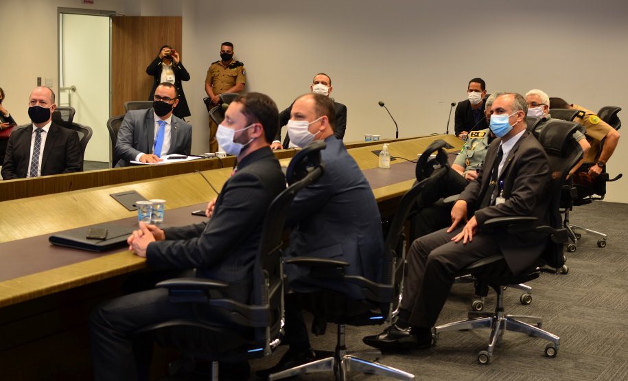 SESP apresenta sistemas de integração das forças policias durante visita da SENASP