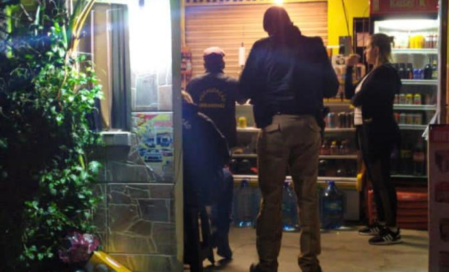 AIFU fecha três estabelecimentos comerciais em Curitiba e apreende 13 aparelhos de som no Litoral do estado