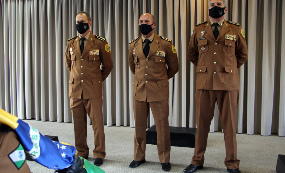 Subcomandante-Geral da PM é homenageado ao seguir para a Reserva Remunerada em Curitiba (PR)