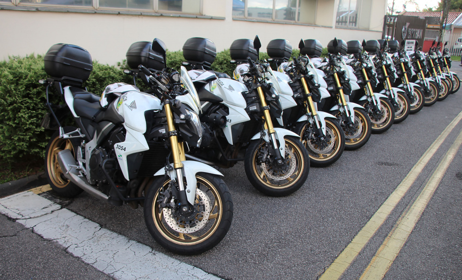 BPTran apreende 35 veículos e encaminha quatro pessoas durante operação em Curitiba