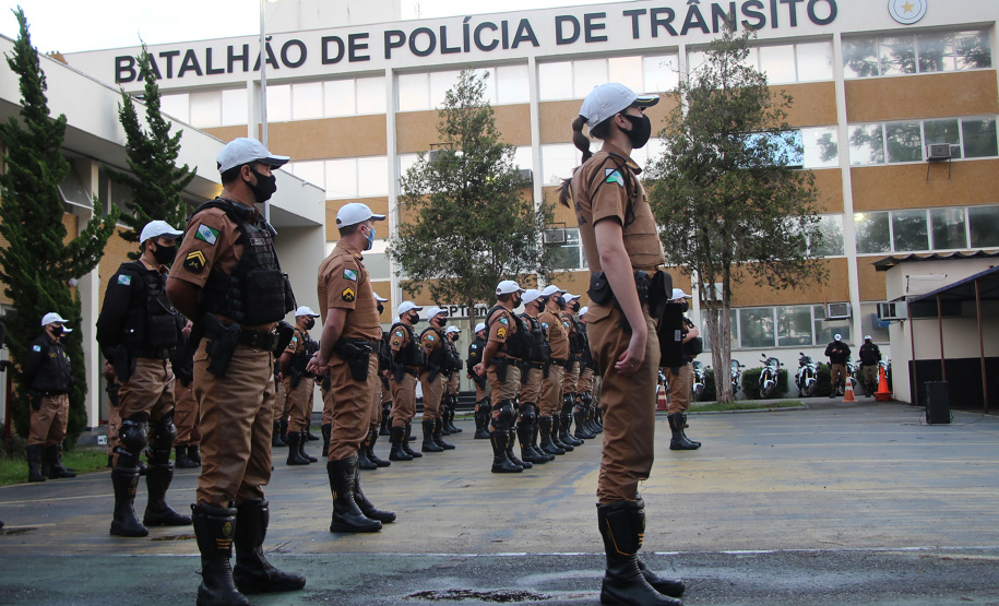 BPTran apreende 35 veículos e encaminha quatro pessoas durante operação em Curitiba
