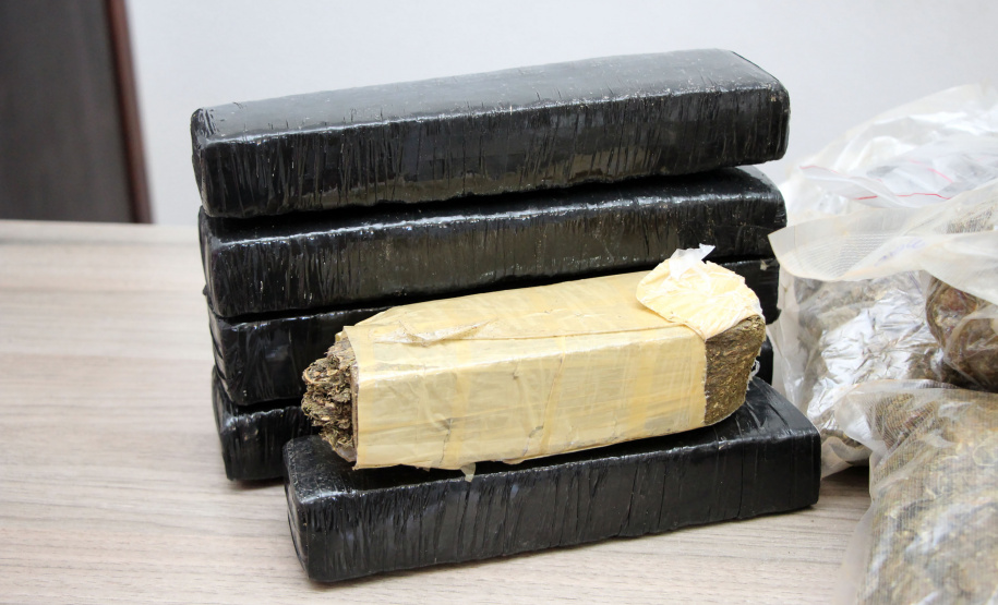 Em Curitiba, PM deflagra Operação Azteca e prende sete pessoas e mais de 15 quilos de maconha