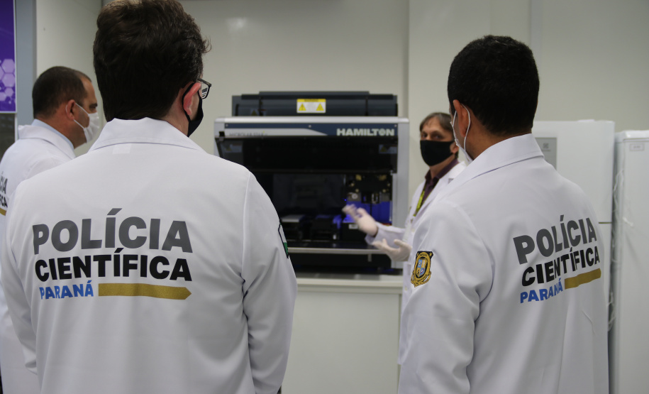 Polícia Científica passa a usar Robô de DNA para elucidar casos de estupros