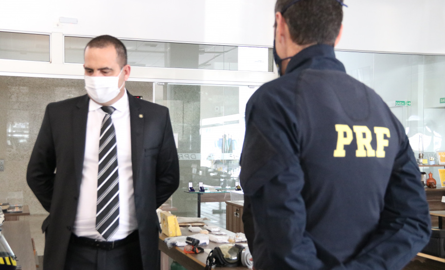 Comitiva da Senasp e secretário da Segurança do PR visitam sede da PRF em Curitiba