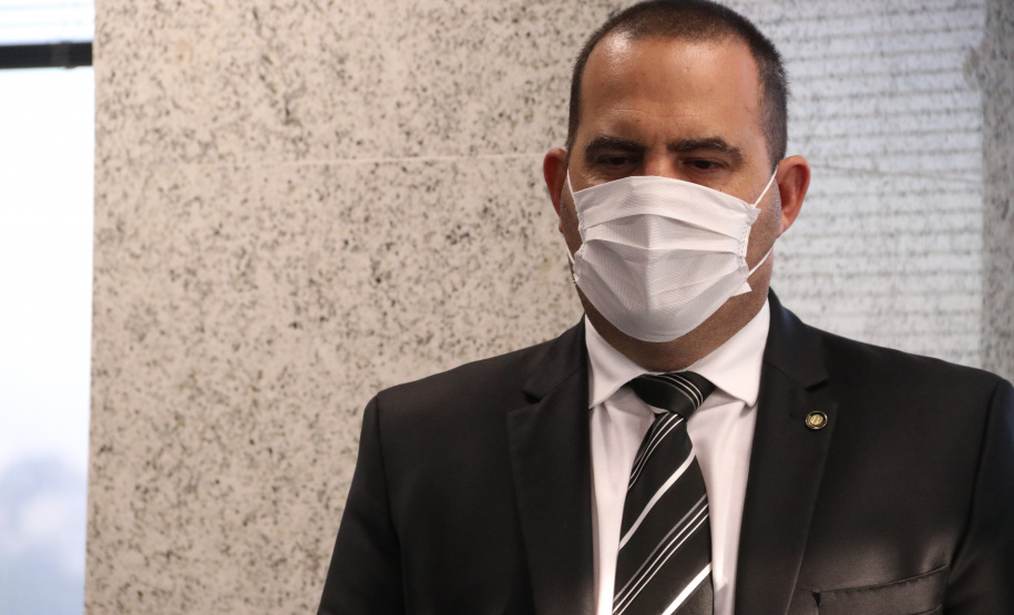 Comitiva da Senasp e secretário da Segurança do PR visitam sede da PRF em Curitiba