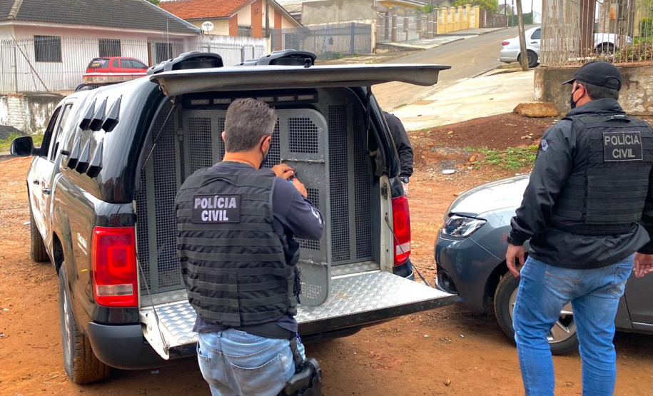Polícia Civil prende casal suspeito de tráfico de drogas em Ponta Grossa