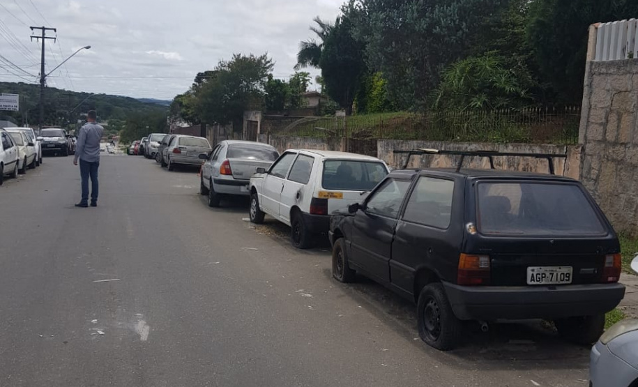 Segurança Pública e Polícia Civil removem 79 veículos que estavam parados na Delegacia de Campina Grande do Sul