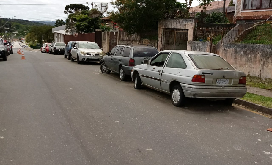 Segurança Pública e Polícia Civil removem 79 veículos que estavam parados na Delegacia de Campina Grande do Sul