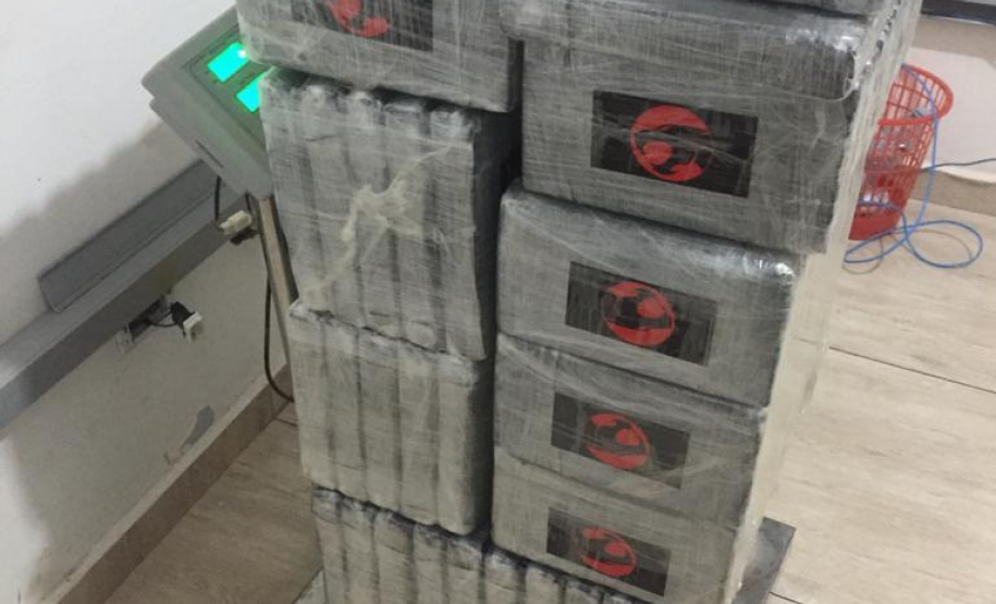 BPFron e PF flagram transporte de 132 quilos de cocaína em Foz do Iguaçu, no Oeste do estado