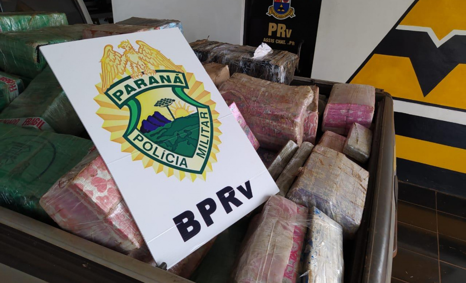 BPRv apreende quase 5,5 toneladas de maconha meio a carga de milho no Oeste do estado