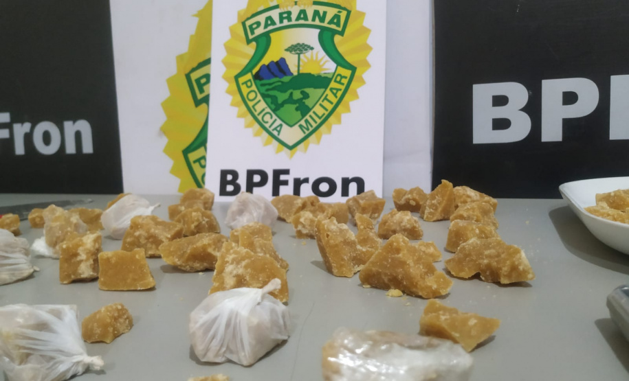 Em situações distintas, BPFron apreende 888 gramas de crack e causa prejuízo de quase R$ 5 milhões ao crime organizado no Oeste do estado