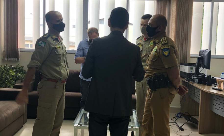 Secretário da Segurança Pública faz visita técnica em unidades da PM e Corpo de Bombeiros em Londrina