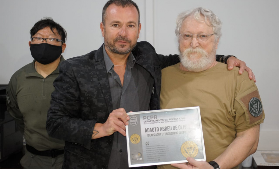 Polícia Civil homenageia fundador do grupo Tigre