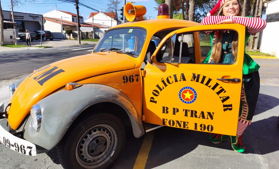 Natal Itinerante da Polícia Militar distribui mais de 4,5 mil brinquedos em bairros carentes de Curitiba