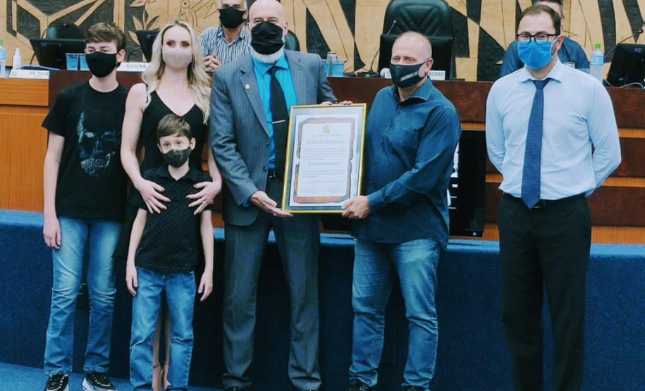 Delegado recebe título de Cidadão Honorário na cidade de Ponta Grossa