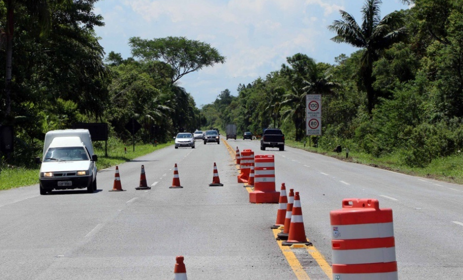 Acidentes, mortes e feridos caem pela metade em rodovias estaduais do Paraná no feriado de Natal