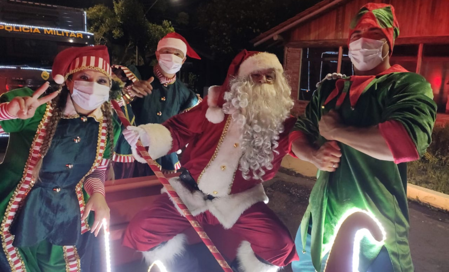 Natal Itinerante da Polícia Militar distribui mais de 4,5 mil brinquedos em bairros carentes de Curitiba