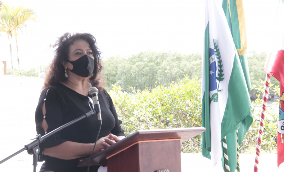 Corpo de Bombeiros recebe “ambulancha” para atuação no litoral do Paraná