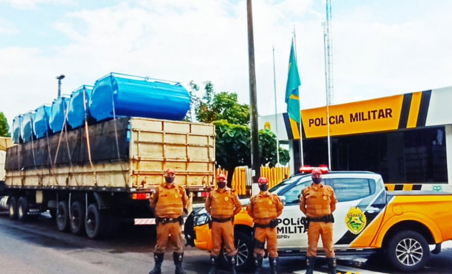 Operações com Cães do BPFron apreende mais de 2,5 toneladas de maconha em Santa Helena (PR)