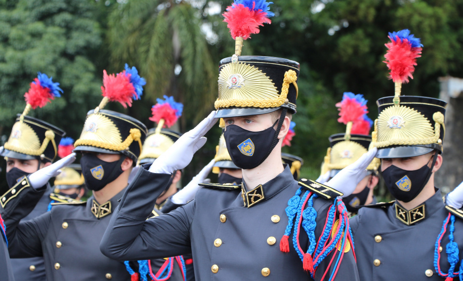 Durante solenidade, a Academia Policial Militar do Guatupê recebe novo Comandante em São José dos Pinhais, na RMC