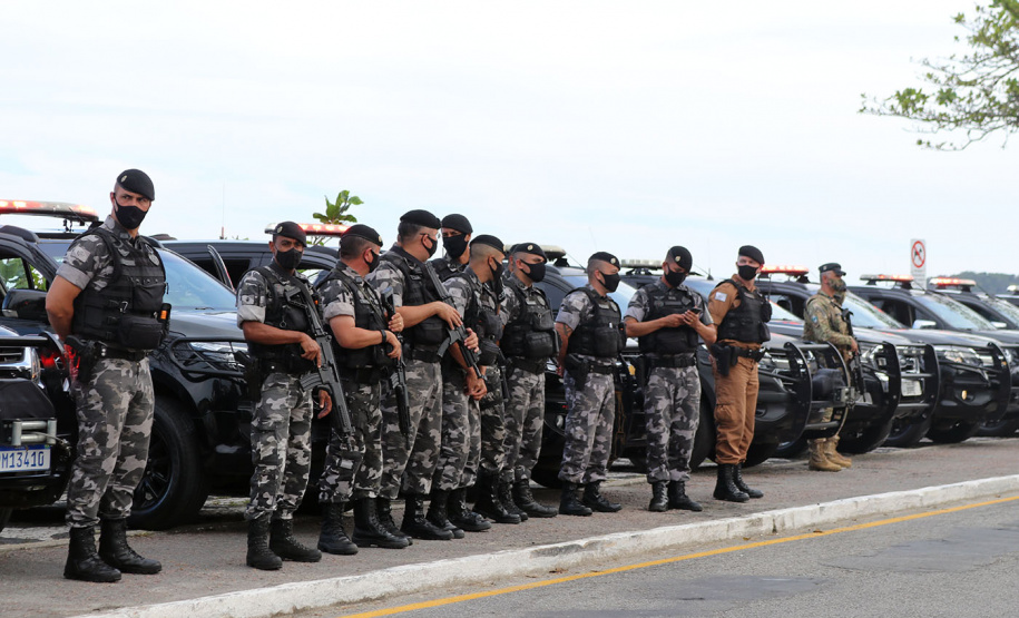 Operação policial conjunta resulta em prisões, apreensão de drogas e armas