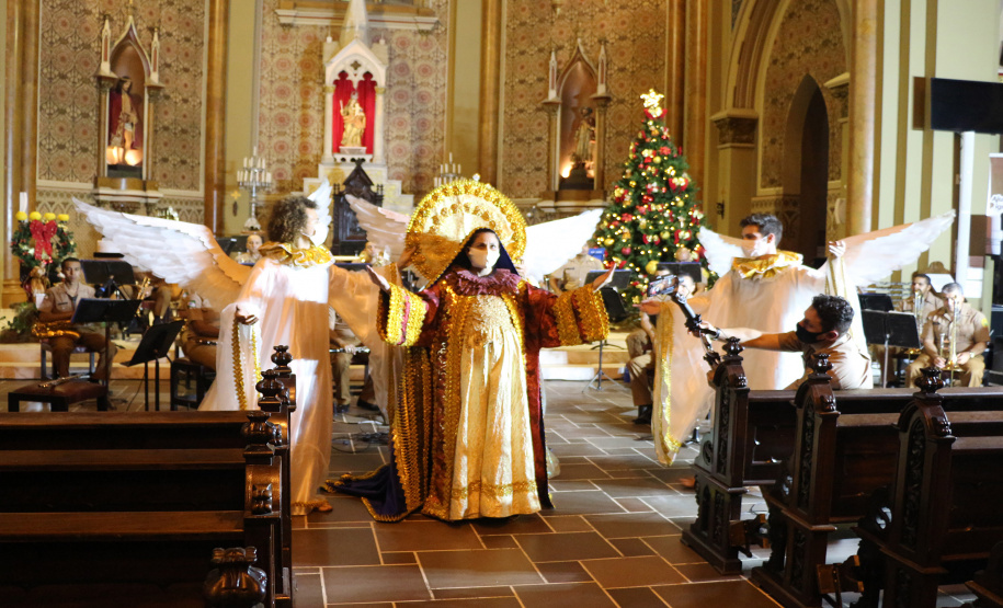 Banda de Música da PM faz Live de natal na Catedral Basílica Menor de Curitiba