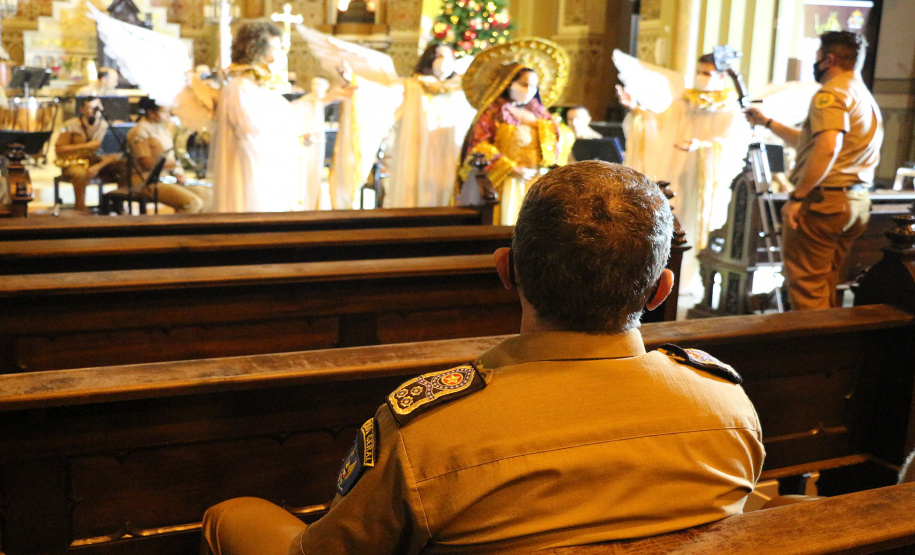 Banda de Música da PM faz Live de natal na Catedral Basílica Menor de Curitiba