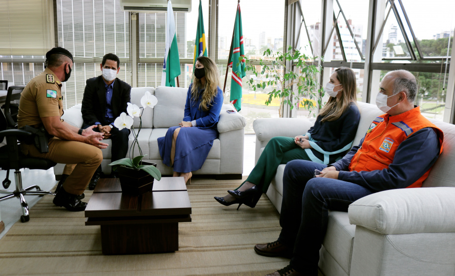 Mais de 1,5 mil brinquedos arrecadados pela Segurança Pública são entregues ao projeto Natal Voluntário