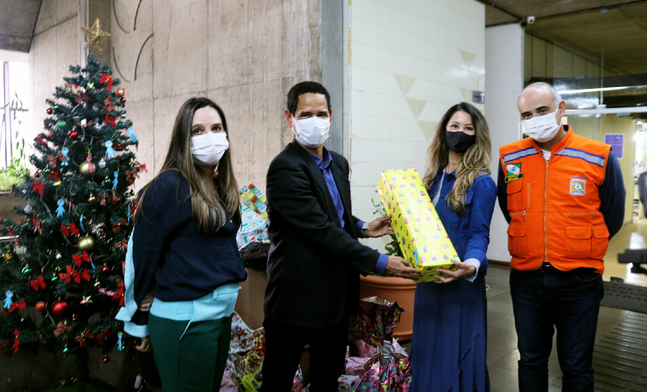 Mais de 1,5 mil brinquedos arrecadados pela Segurança Pública são entregues ao projeto Natal Voluntário